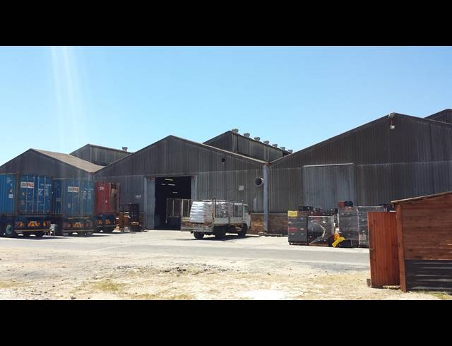1,800M² FACTORY TO LET IN BELLVILLE CENTRAL